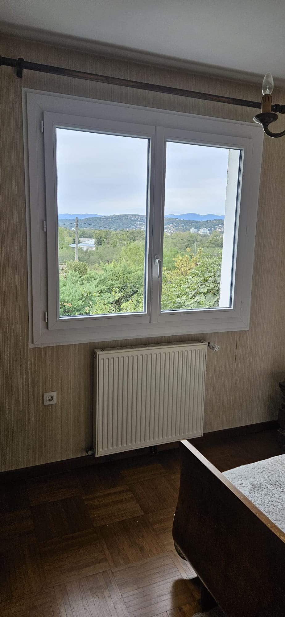 Pose de fenêtre en rénovation à Bourgoin-Jallieu