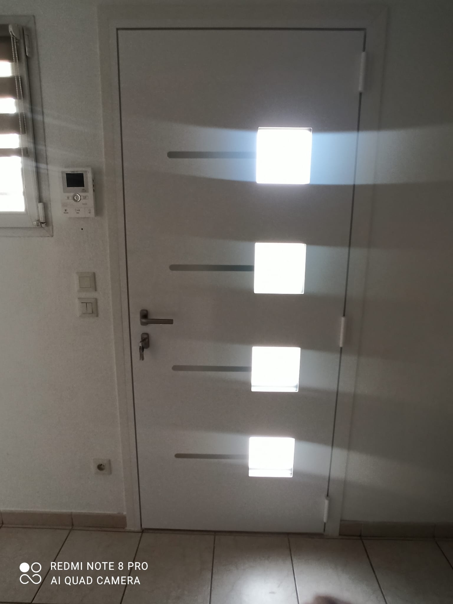 Porte blindée vue intérieure — sécurité et isolation