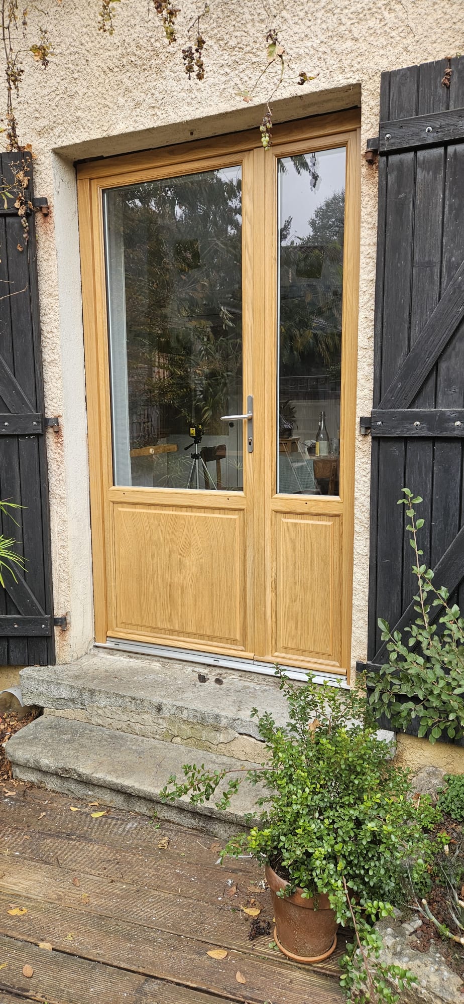 Menuiserie bois posée à Lyon par SPMC Menuiserie