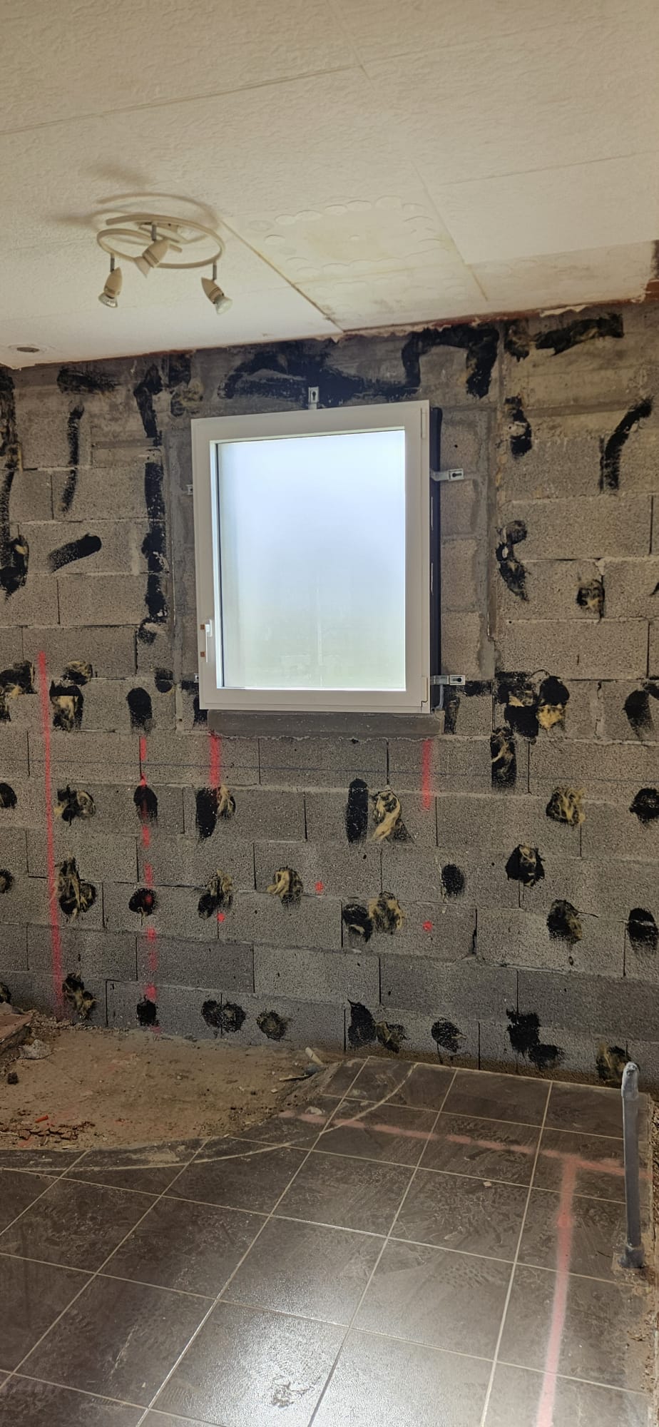 Pose menuiserie Vienne — finitions par SPMC Menuiserie