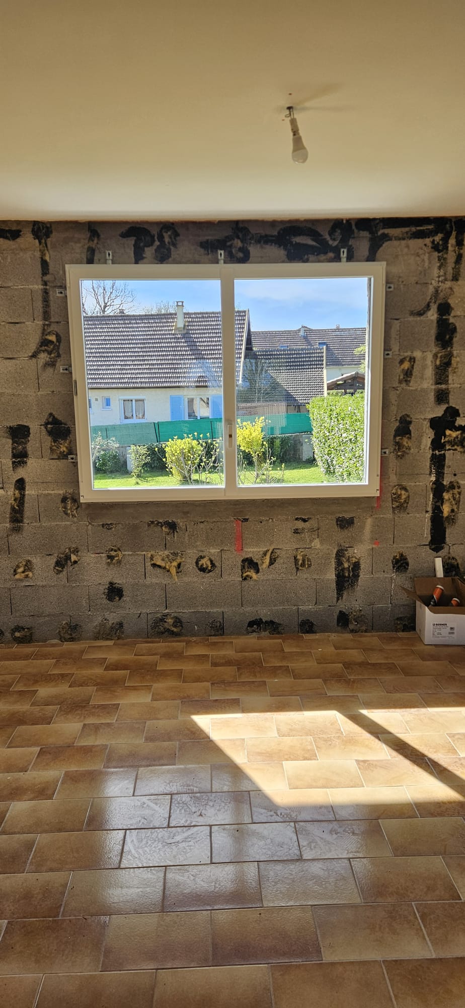 Pose menuiserie Vienne — résultat final par SPMC Menuiserie